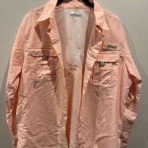 Columbia Casual Pink Button Down Shirt with Long Sleeves and Relaxed Fit